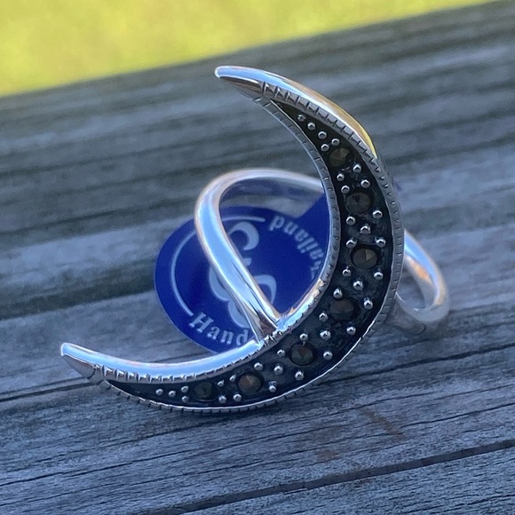 SOLD 💲Crescent Moon Ring .925 Sterling Silver w/ Marcasite large Peter Stone - Picture 2 of 9